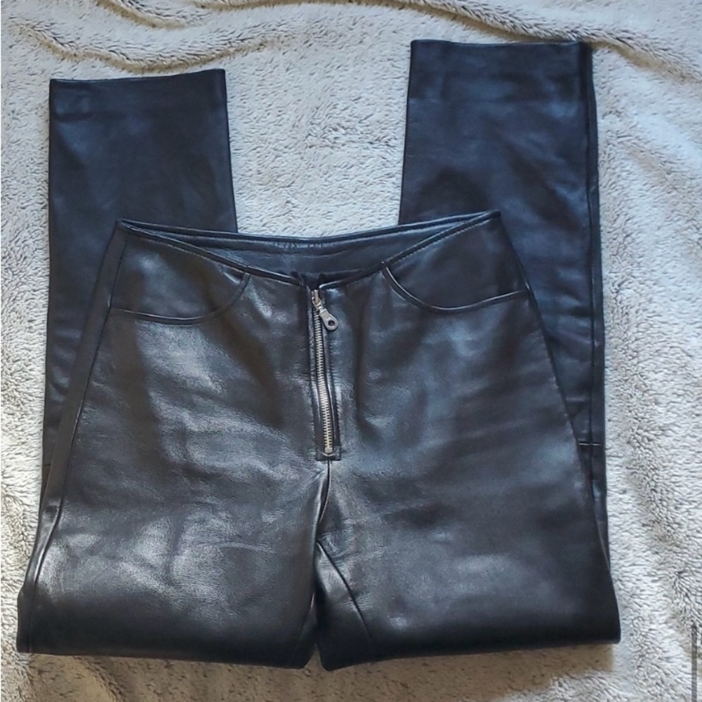 EUC Vintage FIRST leather pants size 2 pockets zipper front black